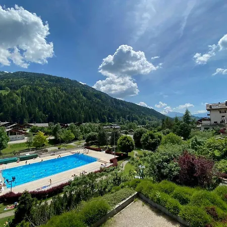 2 Pieces, 6 Couchages, Centre Du Grand-bornand, Parking, Balcon Sud - Fr-1-241-136 * Le Grand-Bornand